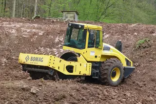 高效压实动力强 压路机七大优势详解