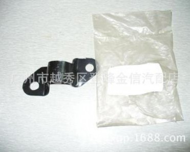 前平行杆胶座 CLAMP-STABILIZER,LH 54615-0E001