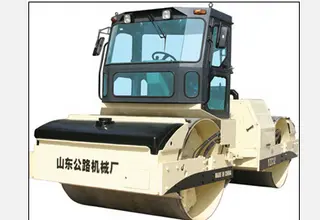 高效压路机YZC12：结构紧凑 压路效果稳定