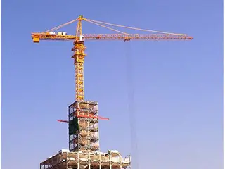 QTZ315起重机高起重性能与施工优势解析