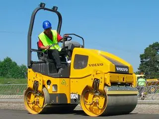 高效振动系统 压路机性能优势解析