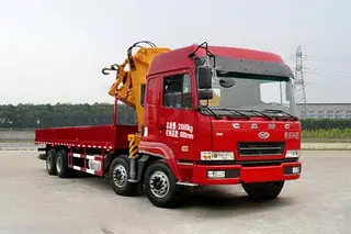 128吨重型起重机技术参数与性能优势分析