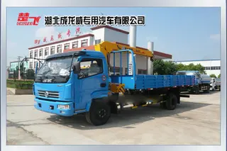 成龙威EQ1081GJ12D5起重机性能优势分析