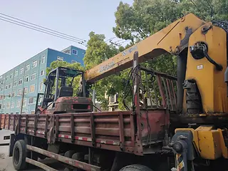 东风 EQ5253JS0F1 起重机