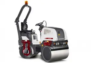 戴纳派克CC900S Plus压路机性能特点分析