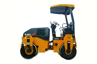 柳工CLG6032E双驱单振压路机技术参数与性能优势解析