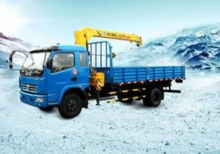 徐工KSQS68-3起重机性能优势解析 高效稳定起重设备选择