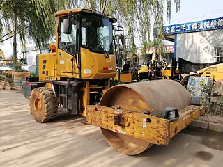 路兰特YZD8.0压路机性能优势及技术参数详解