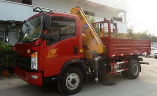 3.2吨蓝牌折叠臂起重机优势解析 承载力强操作便捷