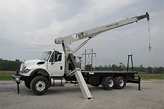 马尼托瓦克800D起重机技术参数与性能优势分析