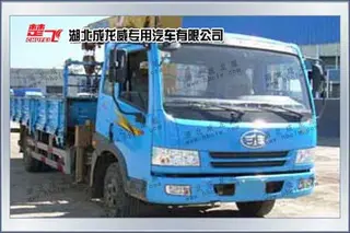 一汽成龙威起重机高效稳定作业性能全面解析