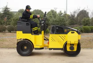 宝马格BW115AC-5压路机技术参数与性能优势分析