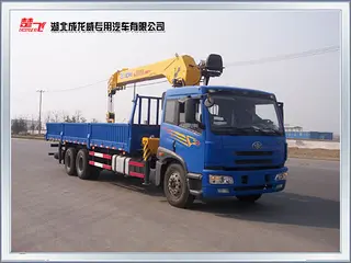 8吨解放底盘起重机安全性能分析，稳定作业优势显著