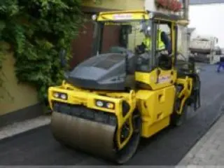 宝马格BW154AP AM压路机优势解析：高效稳定节能环保施工利器