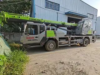 12吨汽车起重机技术参数与性能优势解析