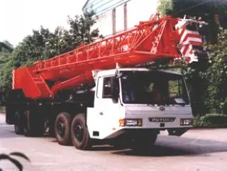 50吨汽车起重机性能优势分析 起重能力强稳定性佳