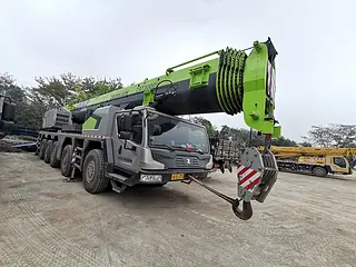 110吨汽车起重机技术参数与性能优势分析