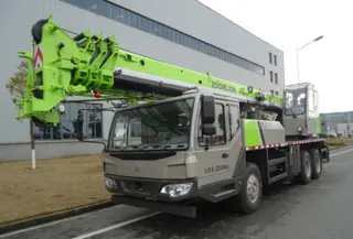 中联重科ZTC160V451起重机技术参数与性能优势分析