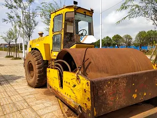 洛阳路通YZ18F-VI压路机五大核心优势解析