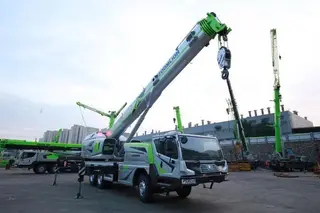 25吨新能源汽车起重机技术参数与性能优势分析