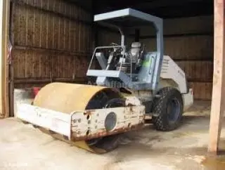 特雷克斯SP2008D压路机性能优势解析，高效压实作业利器