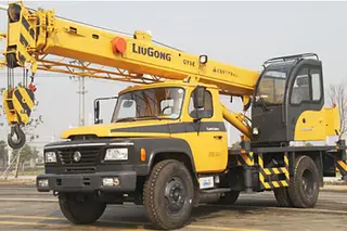 柳工TC80A3起重机性能参数与技术优势分析