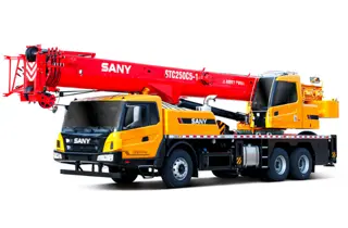 STC250C5-1起重机性能优势全面解析，25吨起重能力强效作业