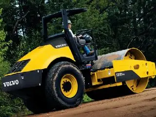 沃尔沃SD105F压路机性能优势及技术参数详解