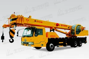 25吨汽车起重机技术参数与性能优势分析